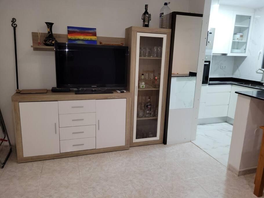 Apartamento Bajo Con Terraza Y Piscina Torrevieja Bagian luar foto