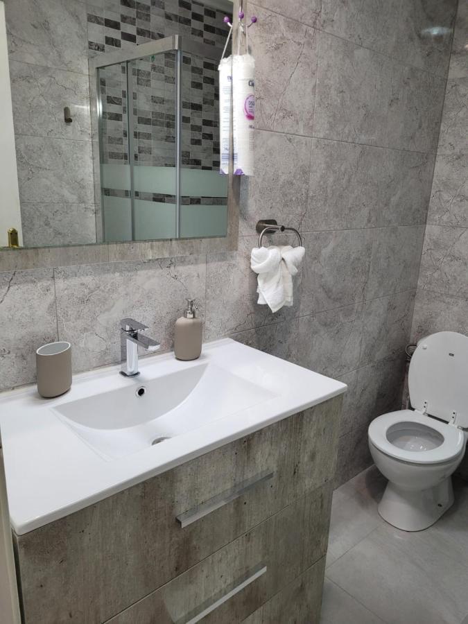 Apartamento Bajo Con Terraza Y Piscina Torrevieja Bagian luar foto