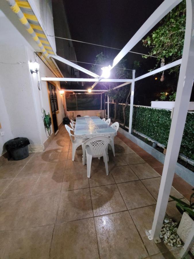 Apartamento Bajo Con Terraza Y Piscina Torrevieja Bagian luar foto